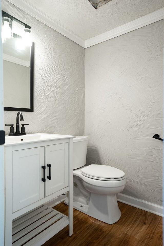 2398 Winston Way - Photo 3 of 23