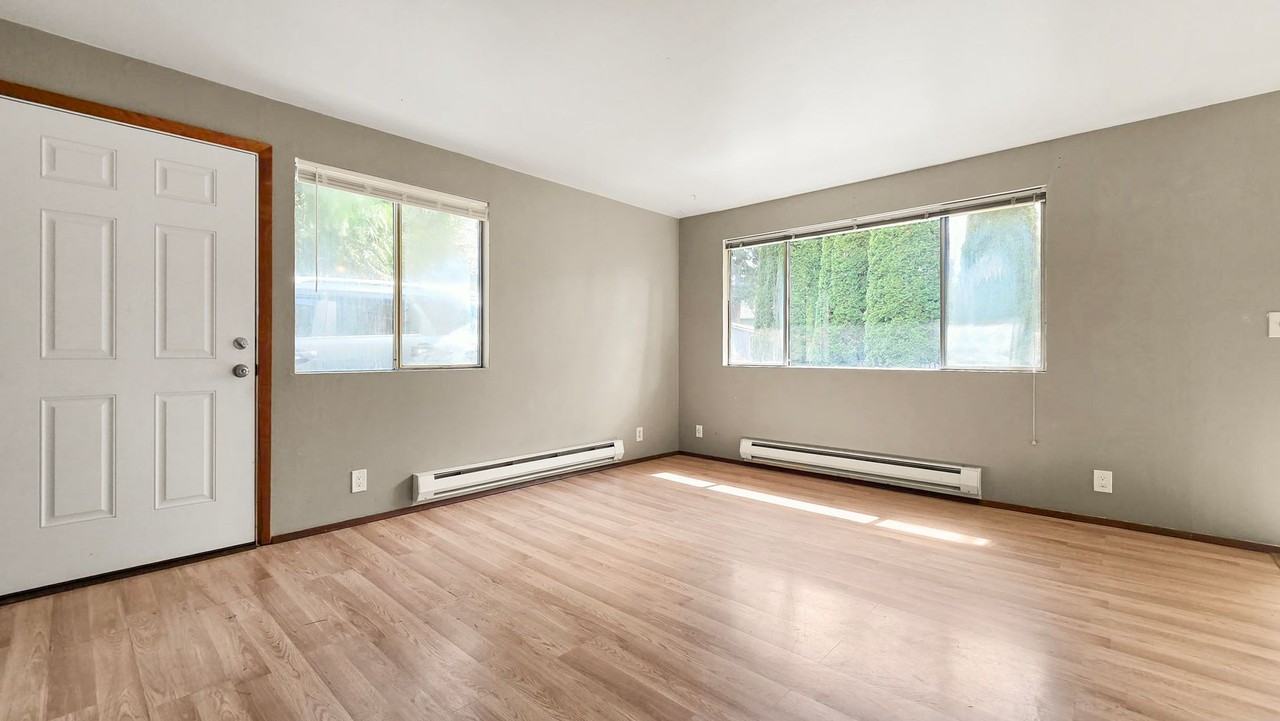 270 Rainier Blvd N - Photo 4 of 16