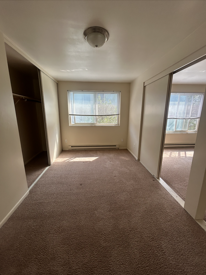5035 15th Ave. N.E. - 206 #206 - Photo 7 of 17