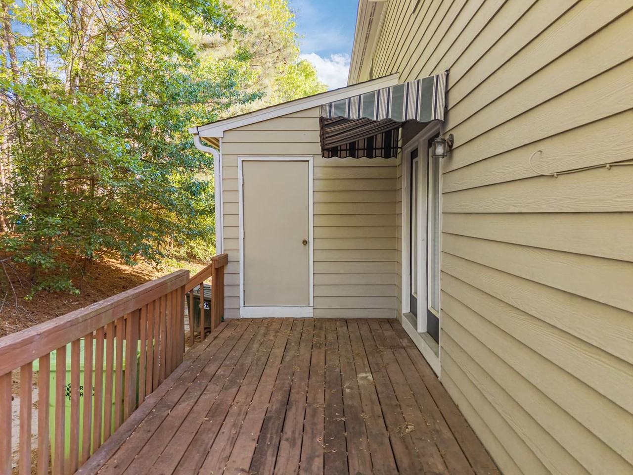 1601 Oakland Hills Way - Photo 5 of 10