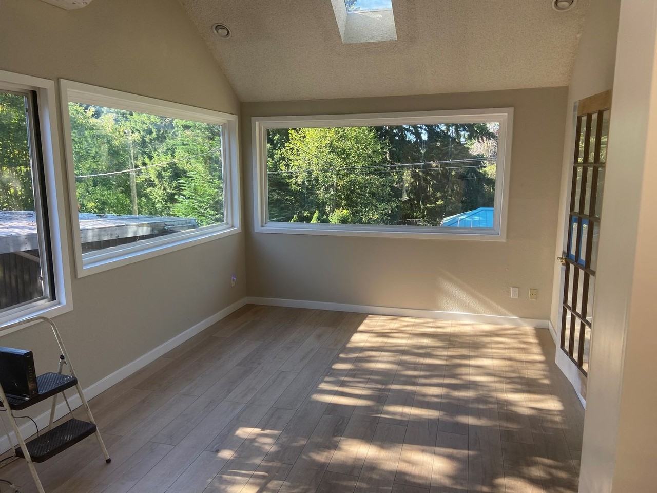 2707 Ne 103rd St - Photo 5 of 14