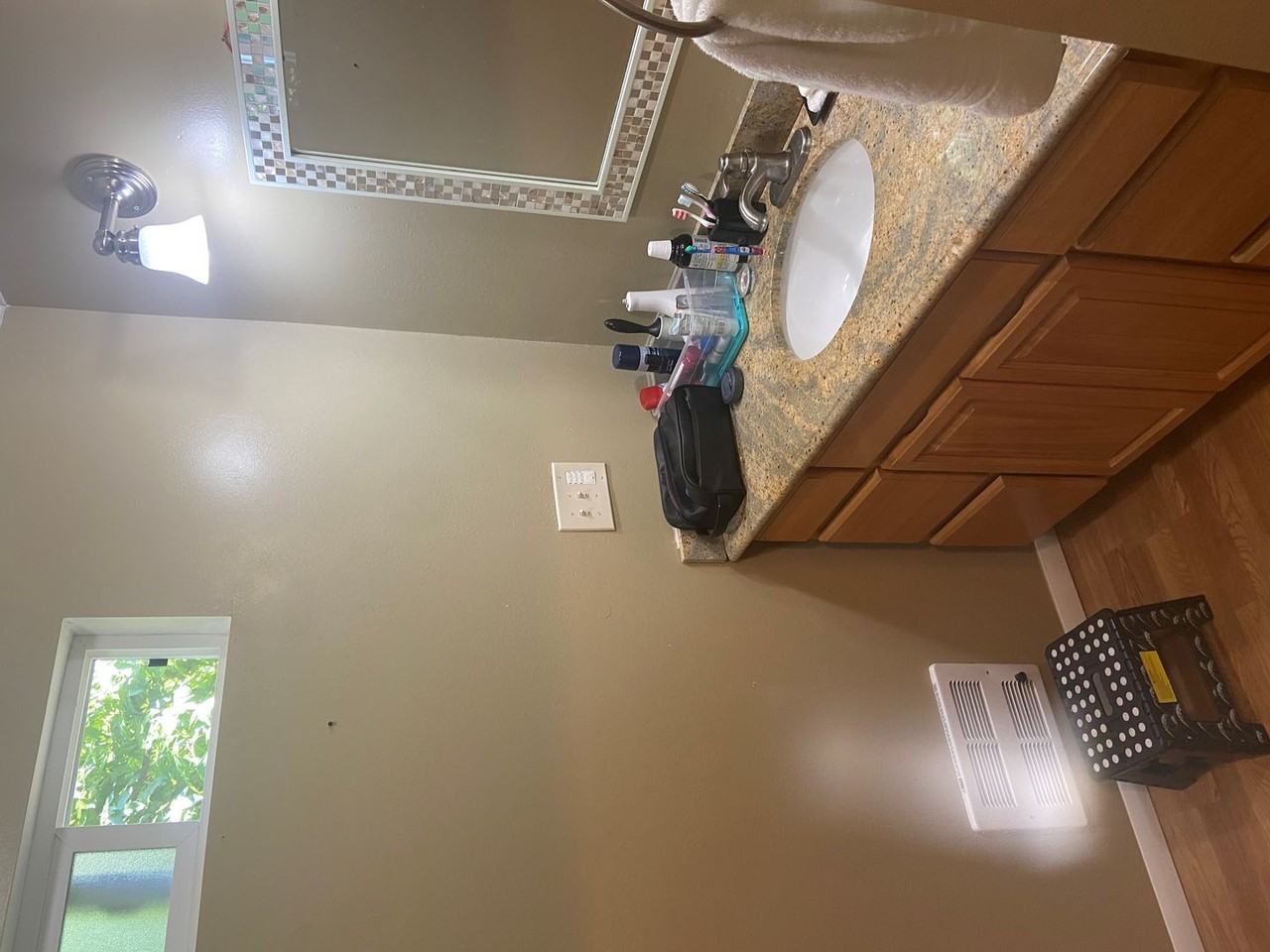 2707 Ne 103rd St - Photo 7 of 14