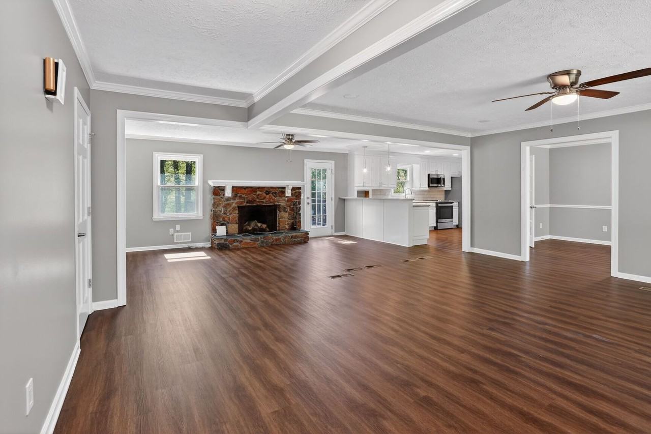 3151 Lassiter Rd - Photo 2 of 17