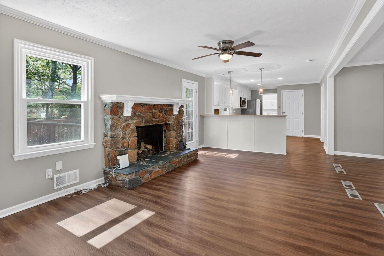 3151 Lassiter Rd - Photo 3 of 17