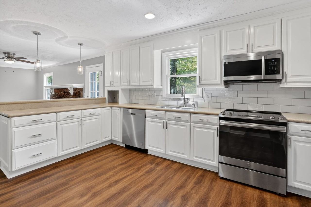 3151 Lassiter Rd - Photo 6 of 17