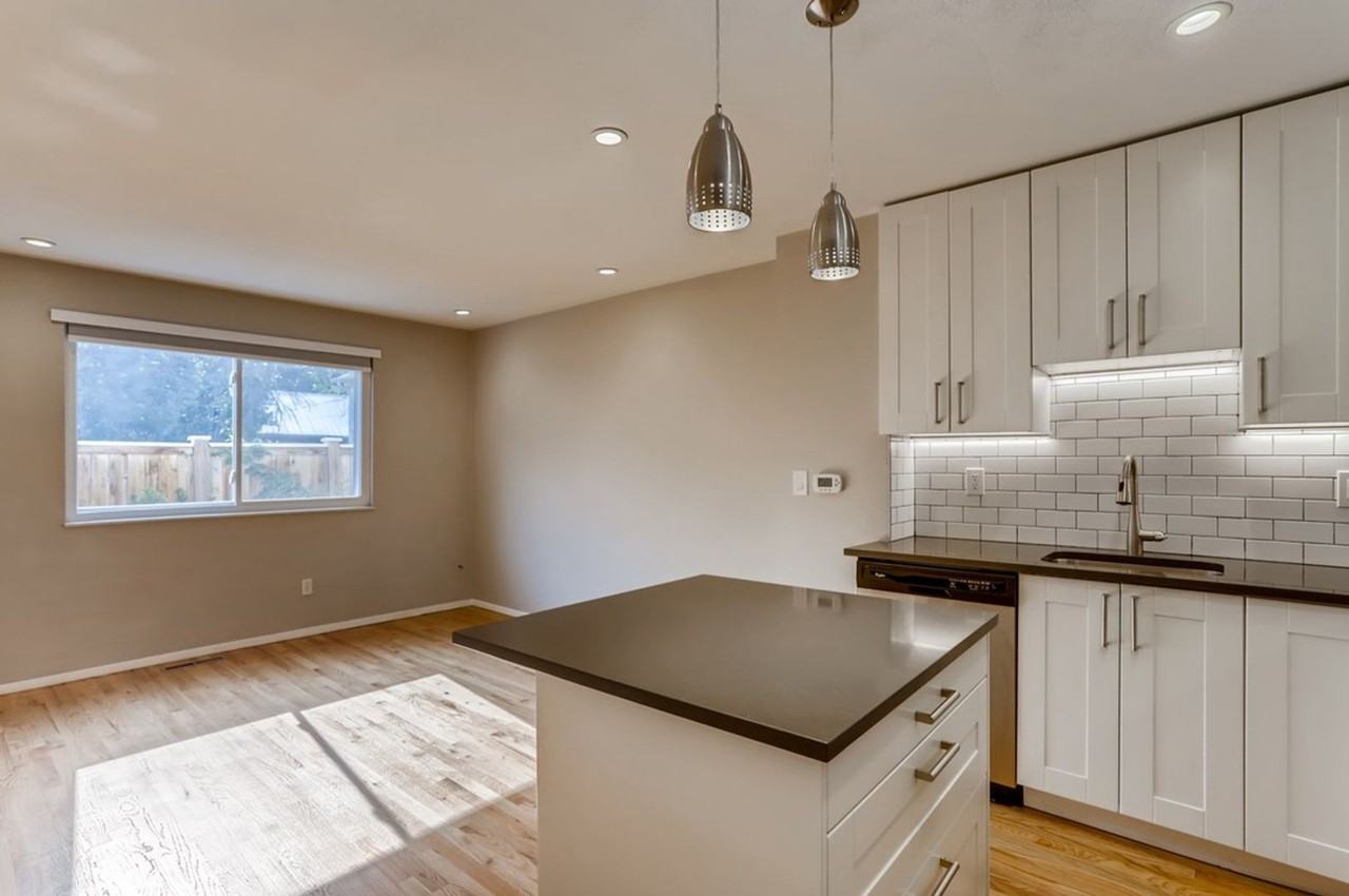 1327 Pine St #3 - Photo 3 of 15