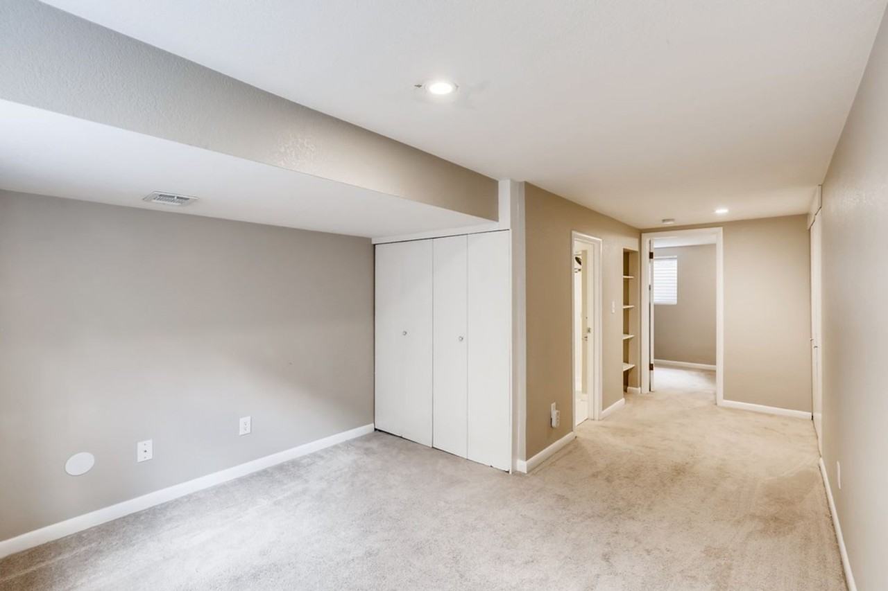 1327 Pine St #3 - Photo 4 of 15