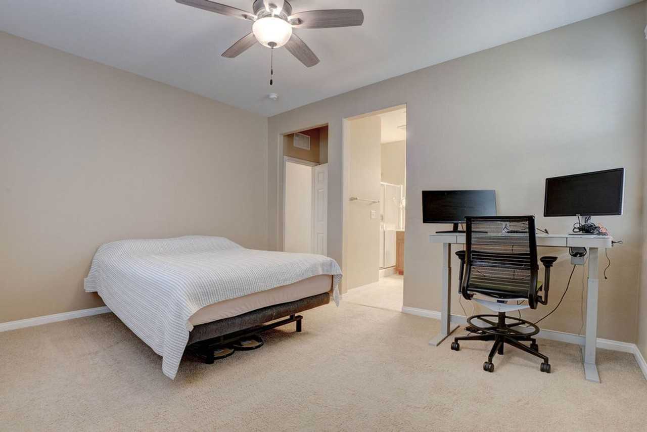 10931 Sardinia Sands Dr - Photo 3 of 39