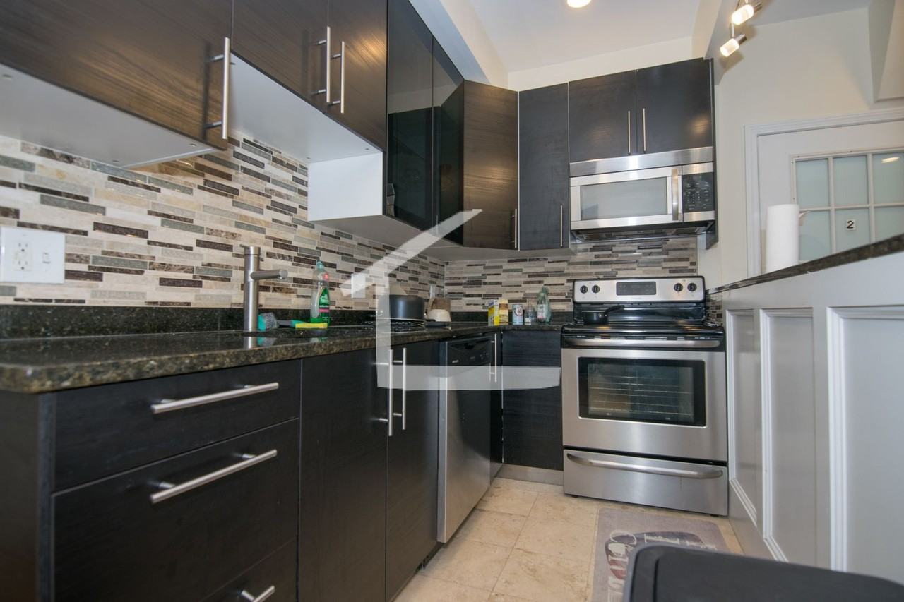 1811 Beacon St