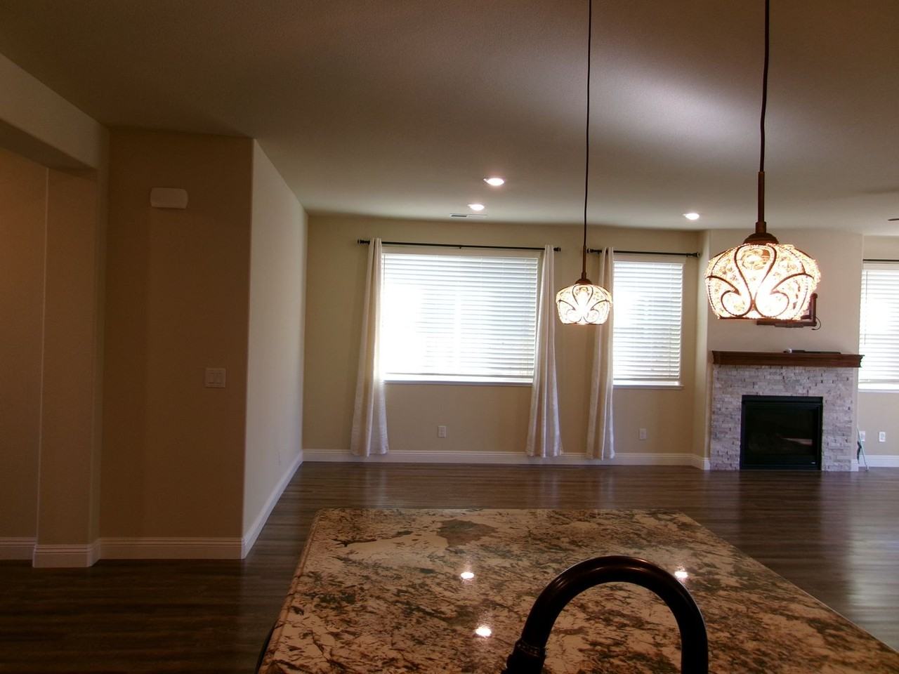 2171 Kingston Canyon Dr - Photo 7 of 22