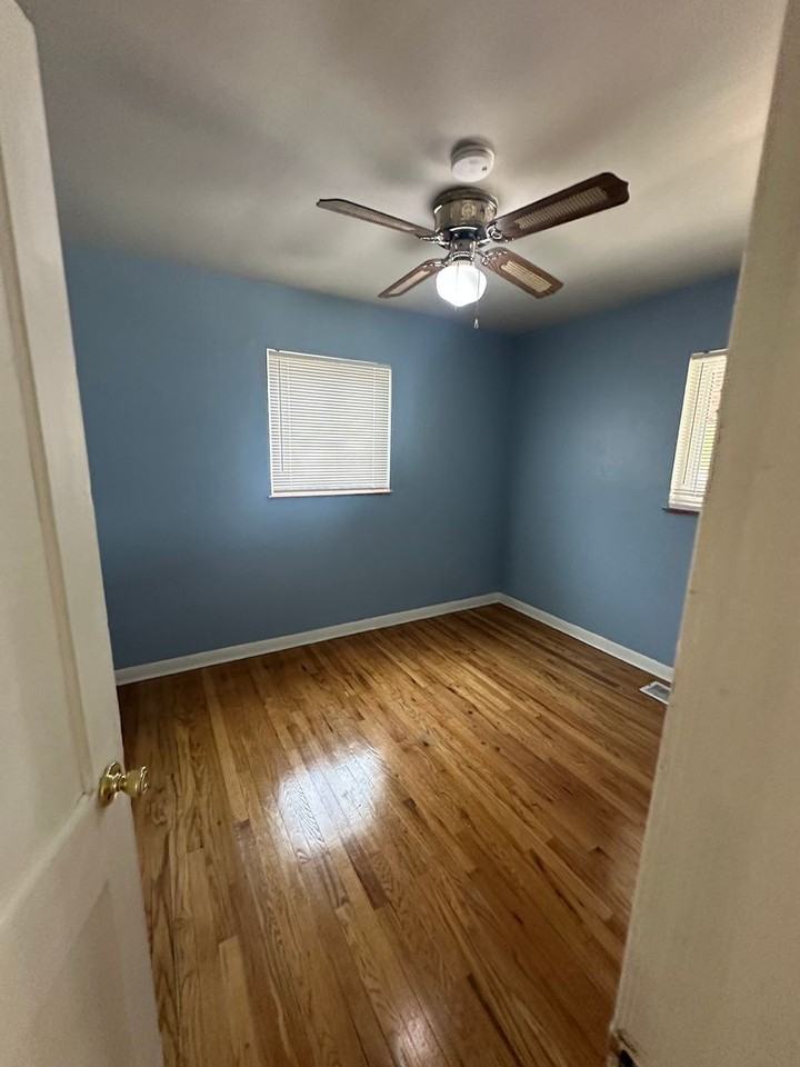 3670 Oneida St - Photo 5 of 14