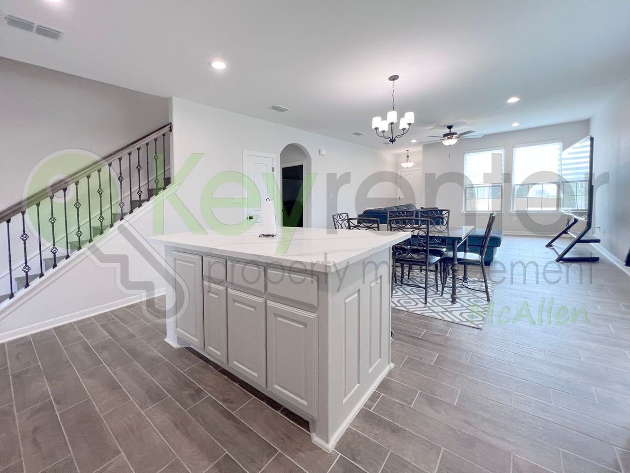 2609 N Rocky Rose Ave - Photo 4 of 43