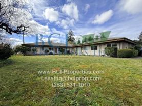 Iola Apartments - Photo 1 of 1