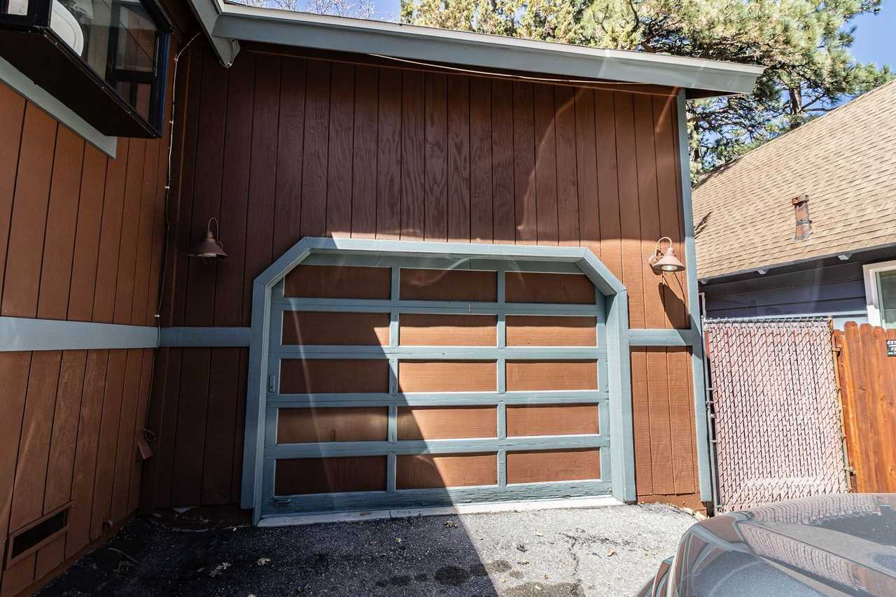 790 Highland Ln - Photo 3 of 23