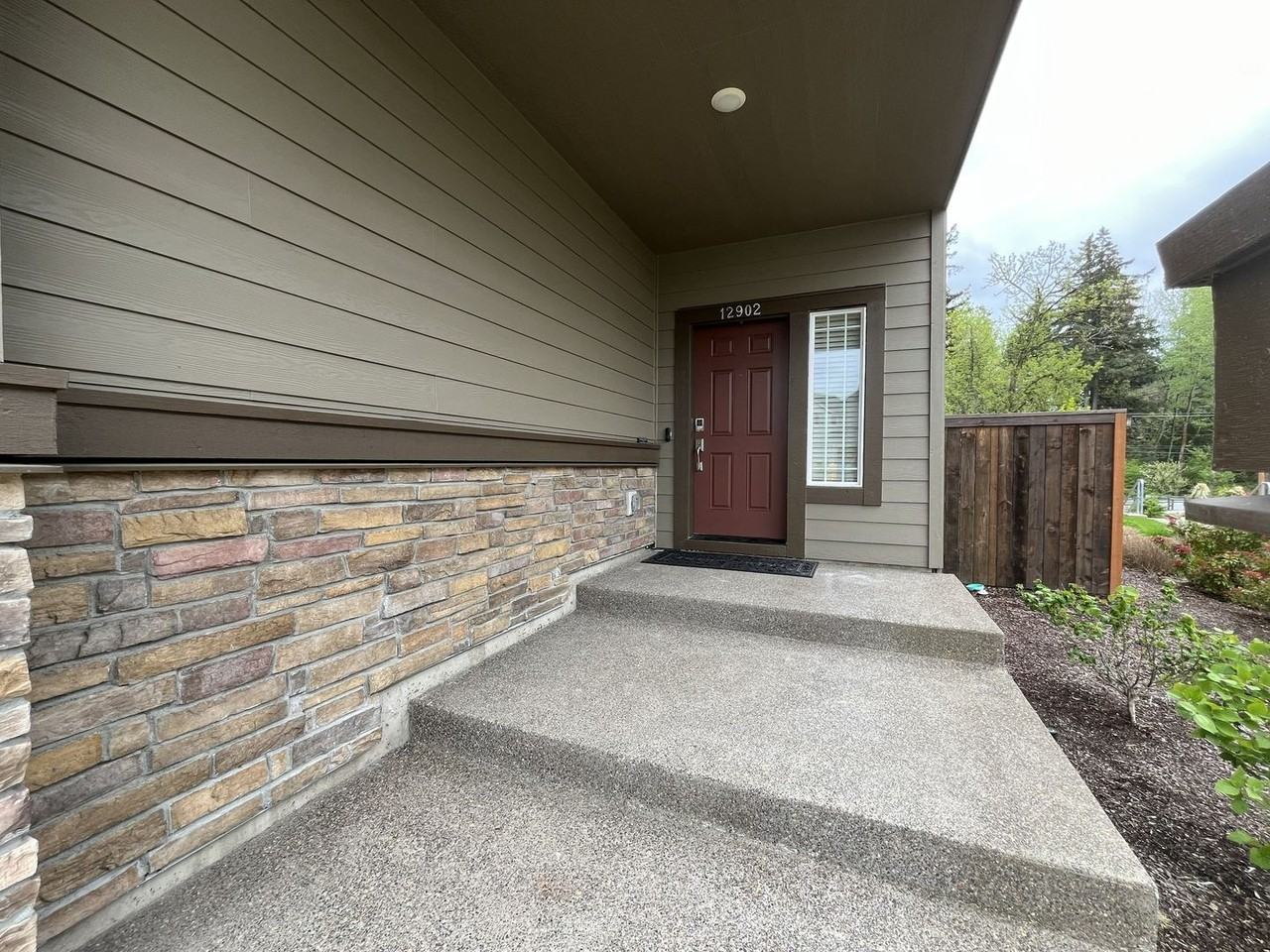 12902 Sw Incline Dr - Photo 4 of 46