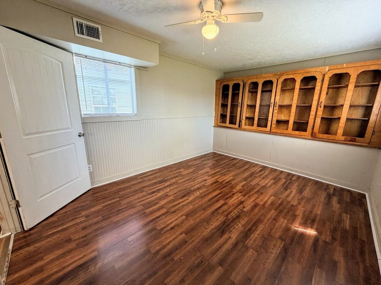 705 N Johnson St - Photo 6 of 10