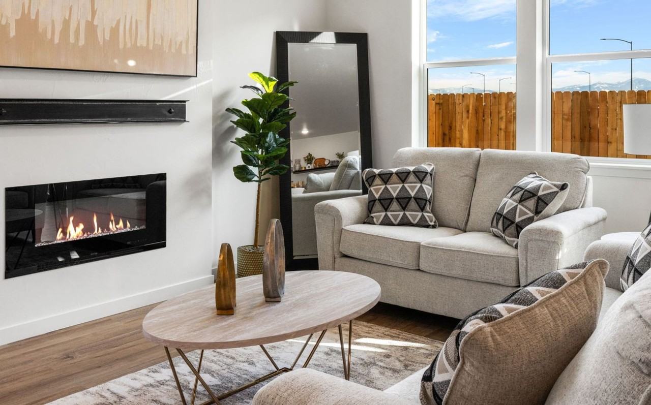 504 Lacey Ln - Photo 6 of 15