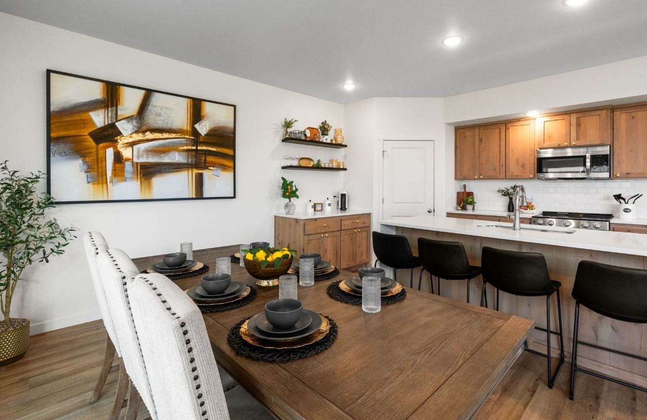 504 Lacey Ln - Photo 7 of 15