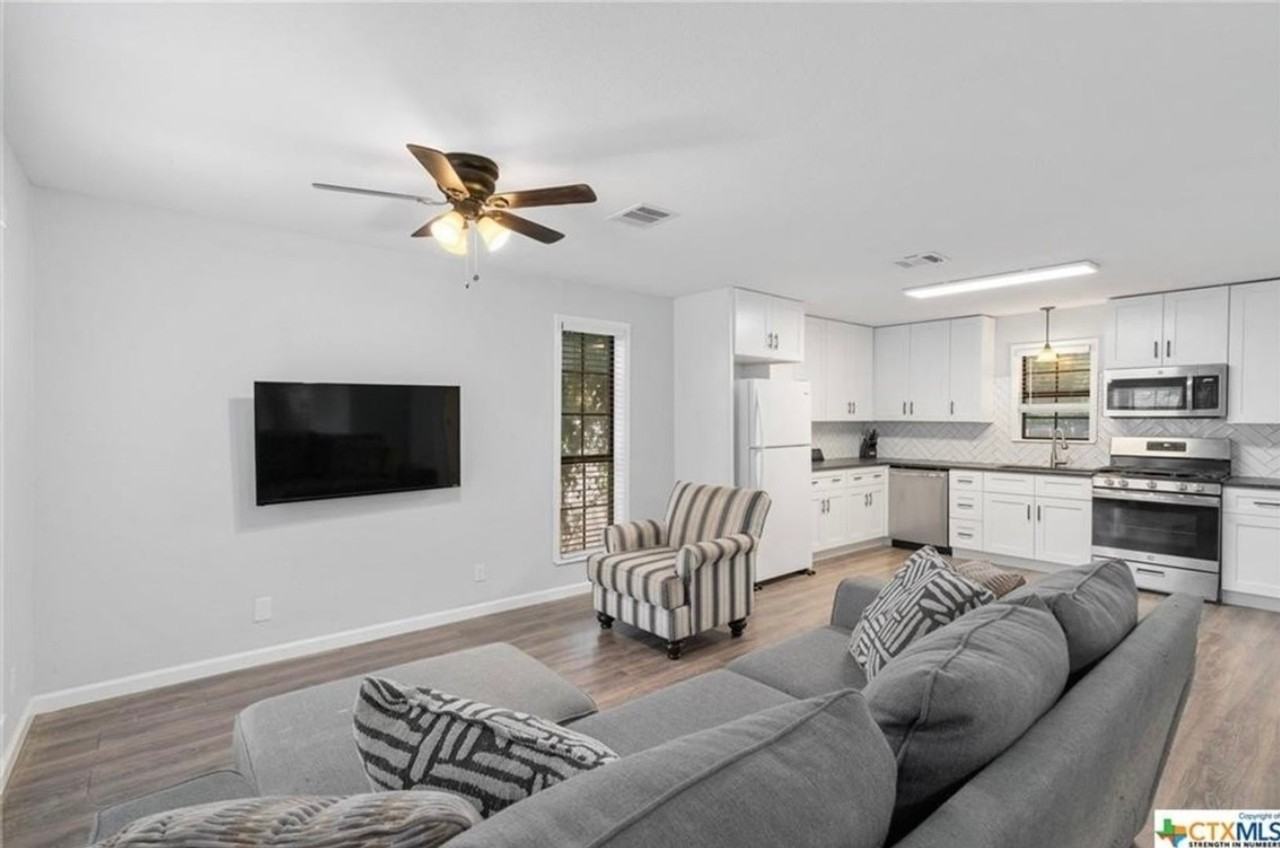 610 Vernon St - Photo 2 of 19