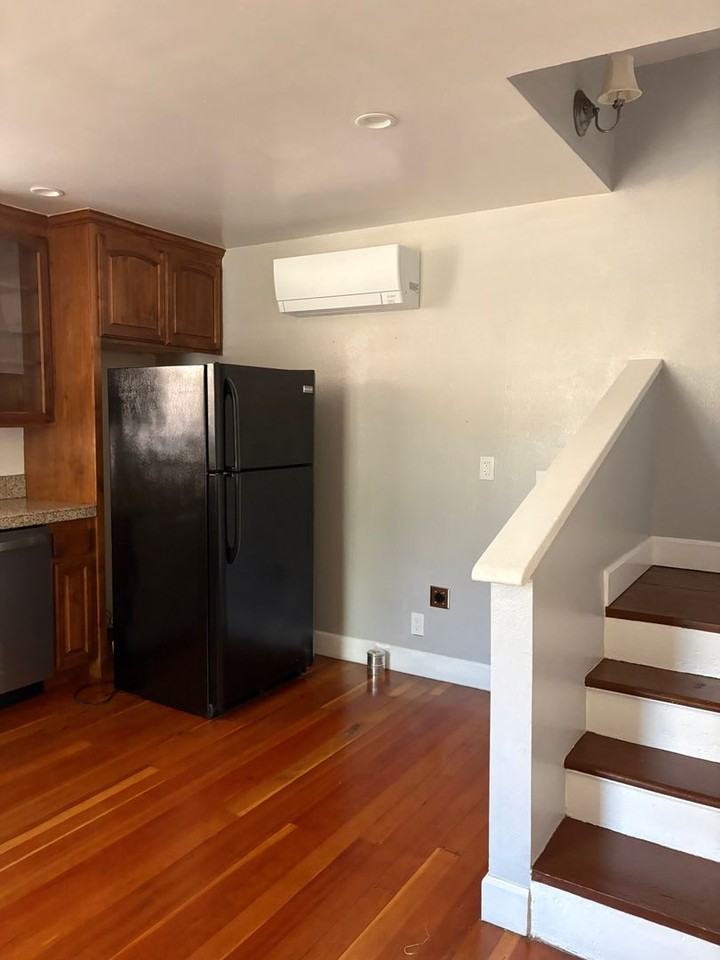 214 Walnut St - Photo 4 of 6