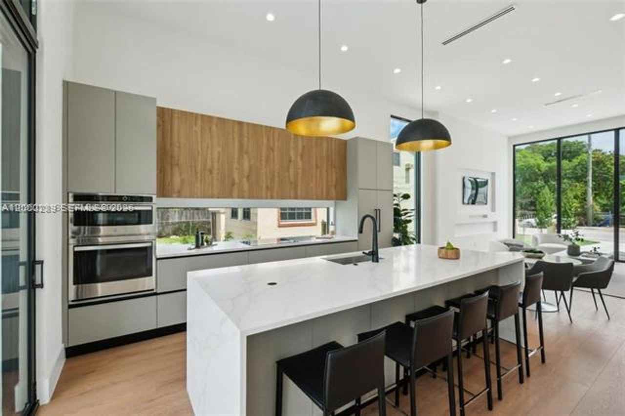 510 Nw 50th St - Photo 7 of 18