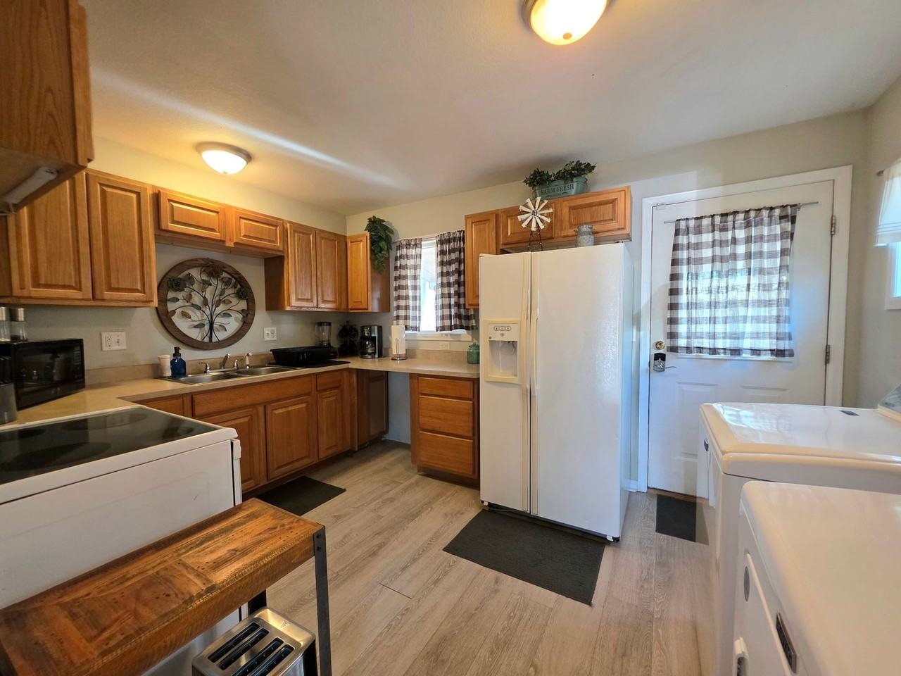 1234 Pine St - Photo 6 of 10