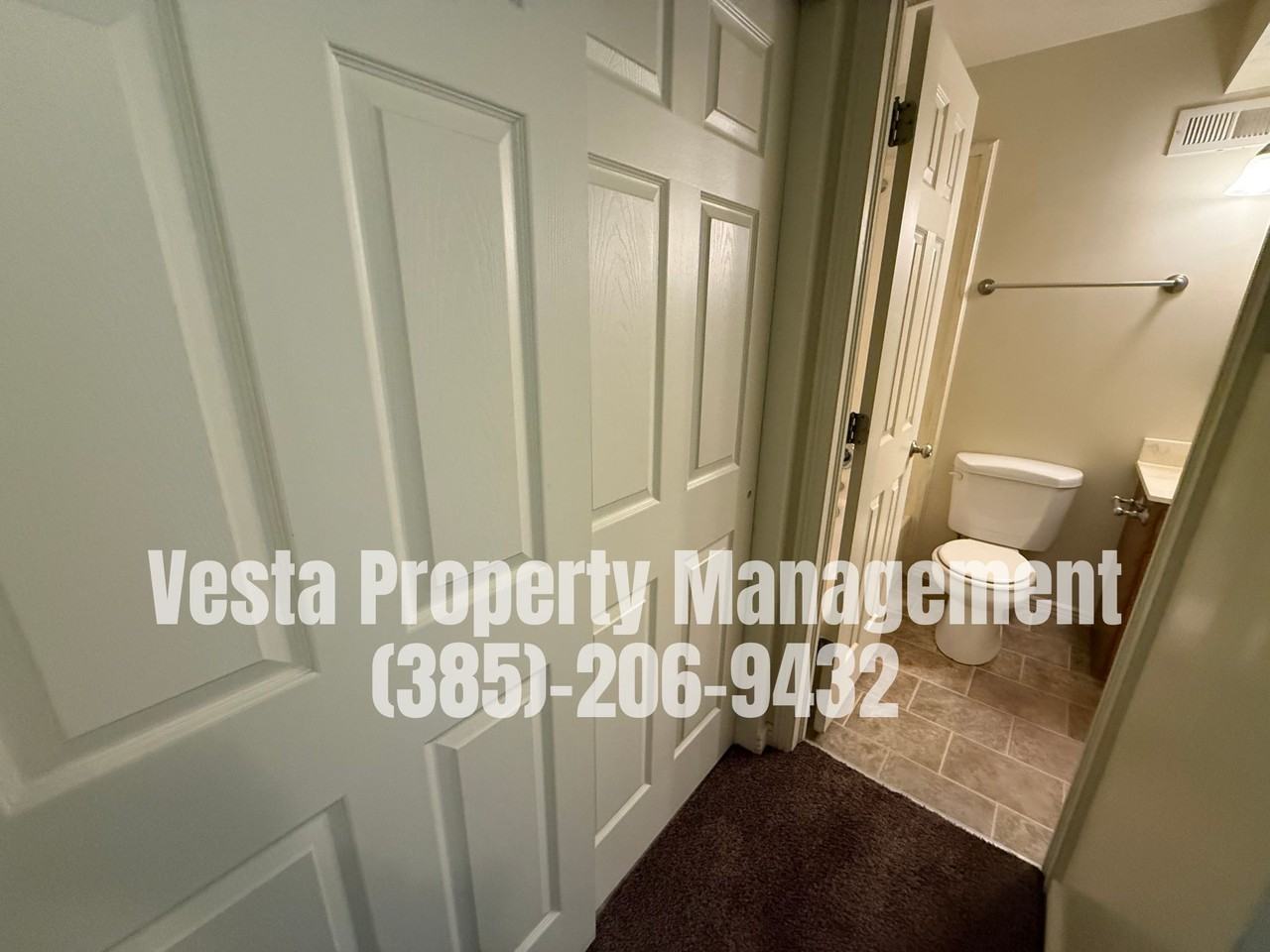 1050 Healy St #B - Photo 4 of 10