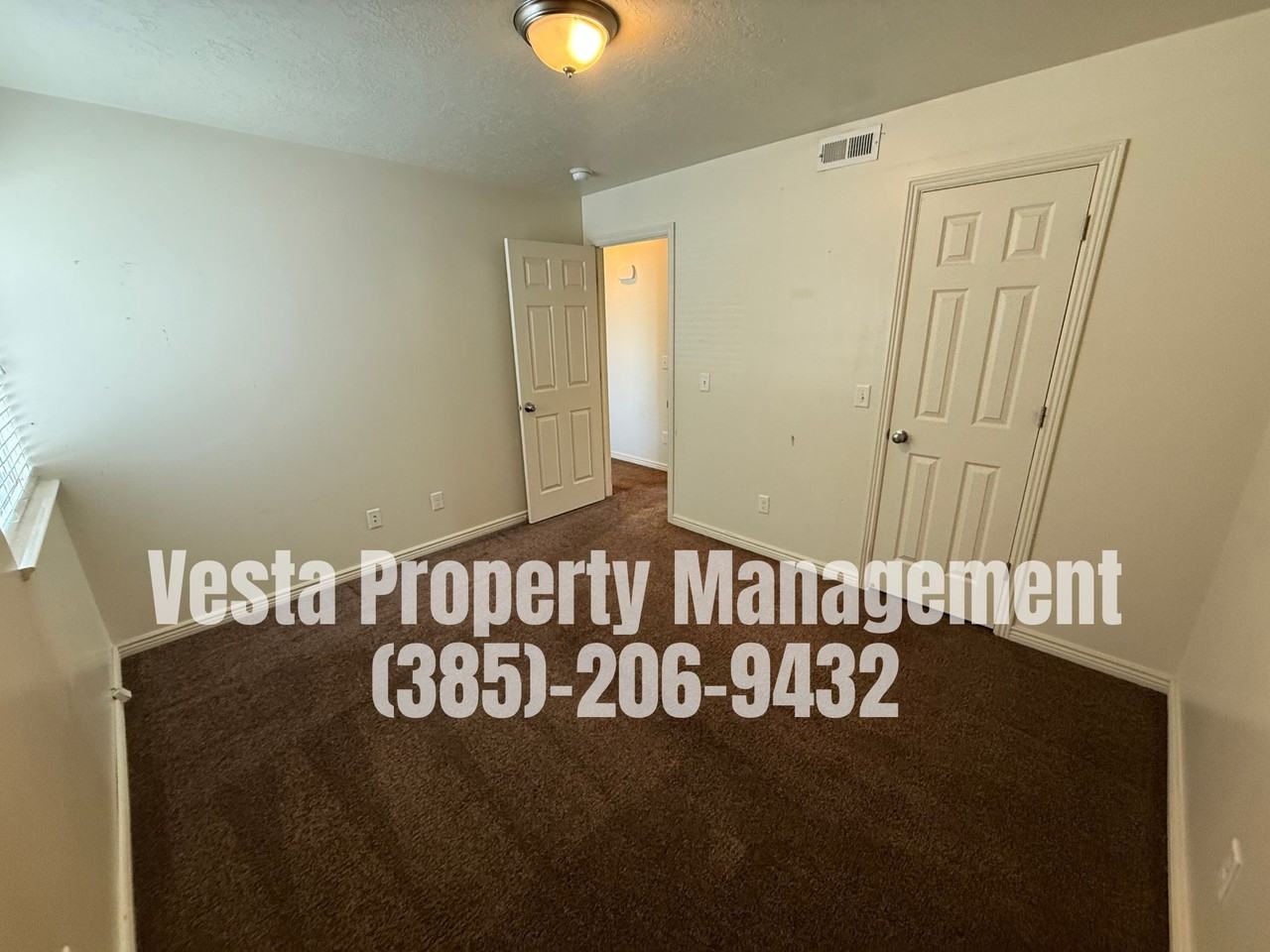 1050 Healy St #B - Photo 6 of 10