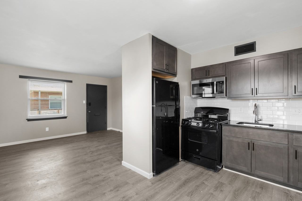 3100 Arsenal Street - Photo 2 of 18