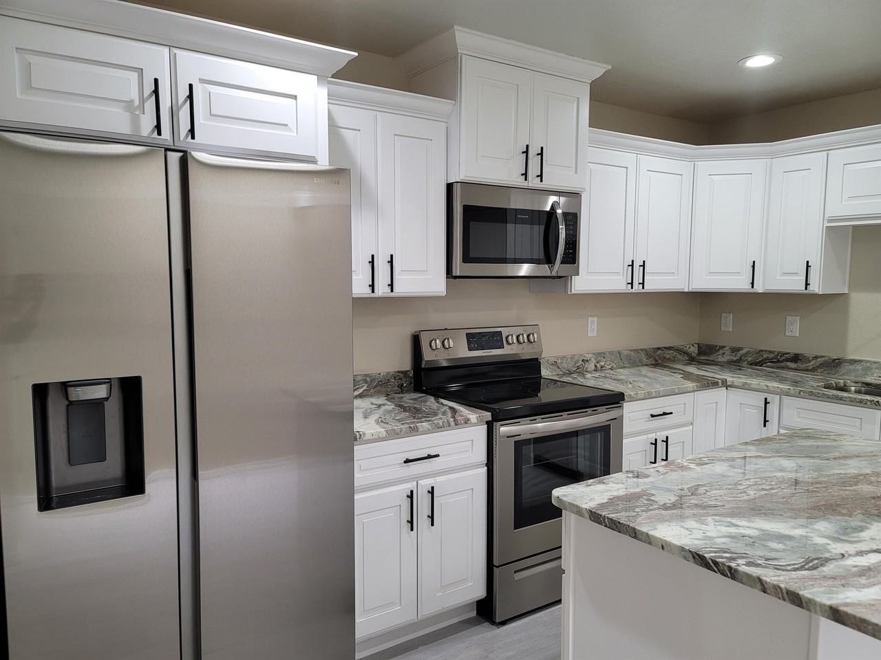 2110 Clover Lane - Photo 6 of 18