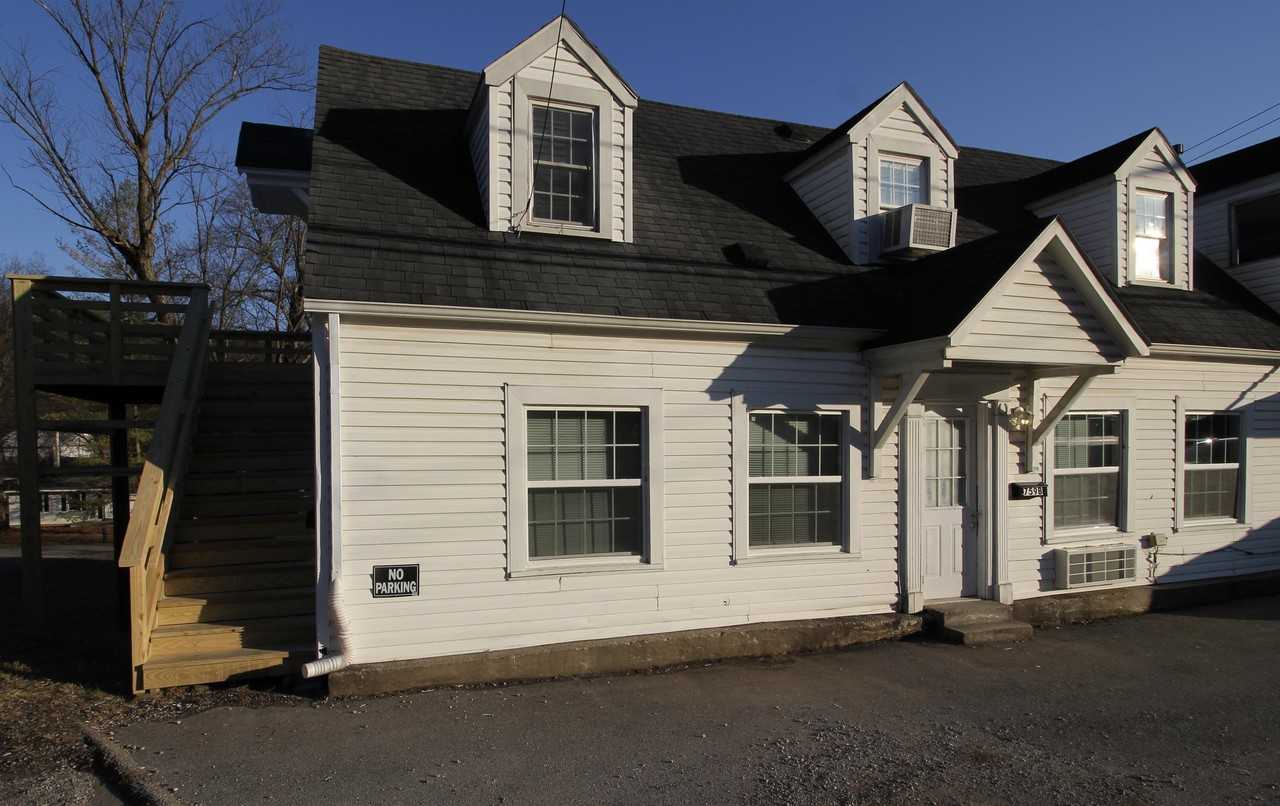 759 Holmes Street - 759 BUNIT B #759B - Photo 4 of 10