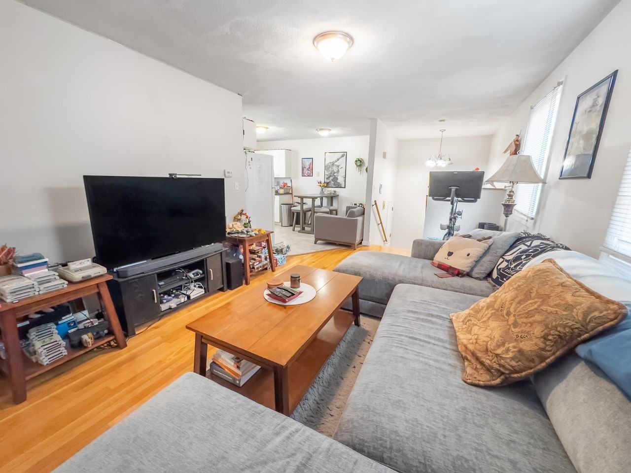 28 Fisk AveUnit 1 #1 - Photo 3 of 17