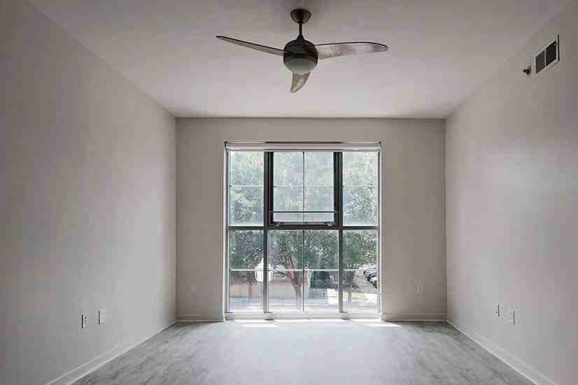 Vista Lofts - Photo 5 of 17