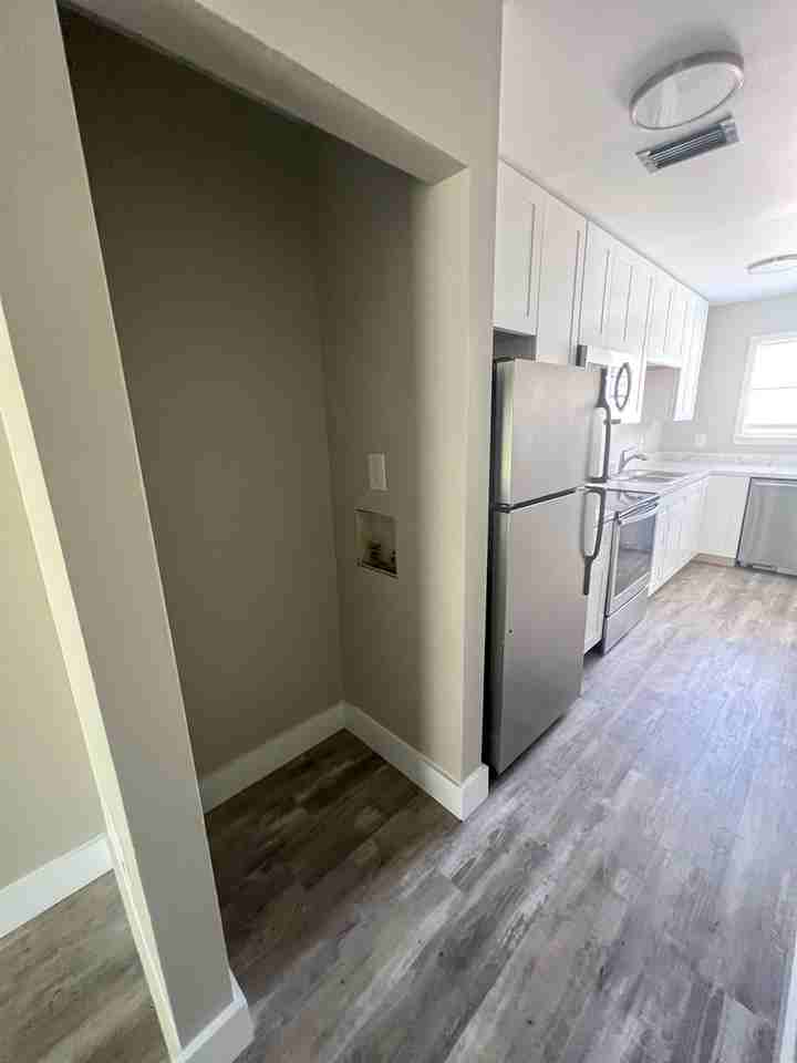 40 11th Street - Photo 5 of 23