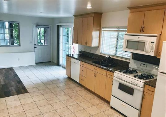 1336 Bush St (Lower unit) - Photo 2 of 19