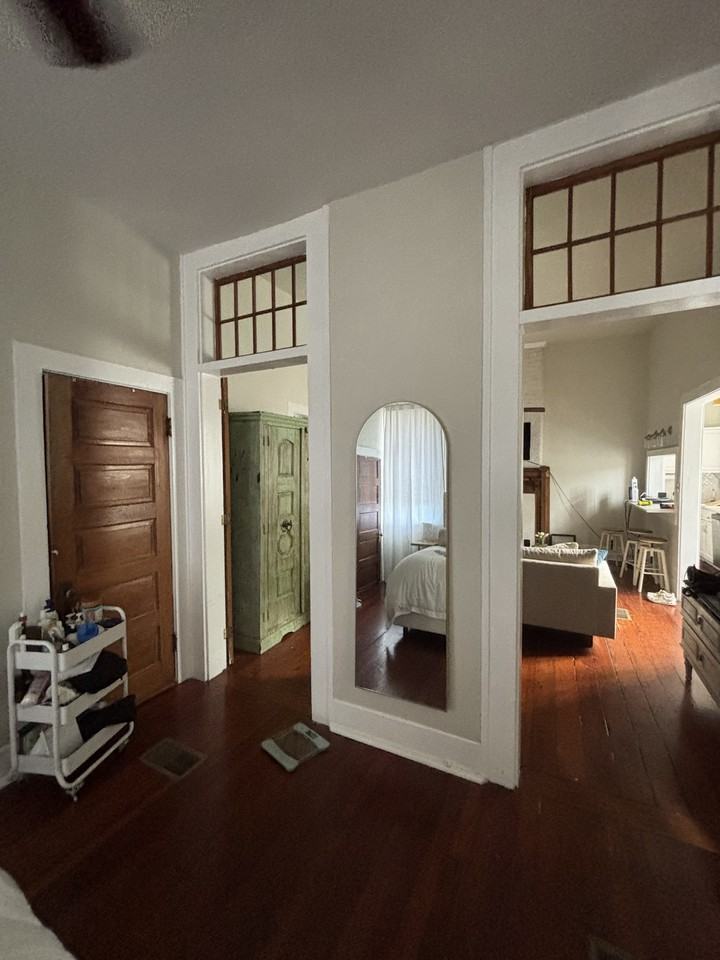 3826 Prytania - Photo 3 of 11