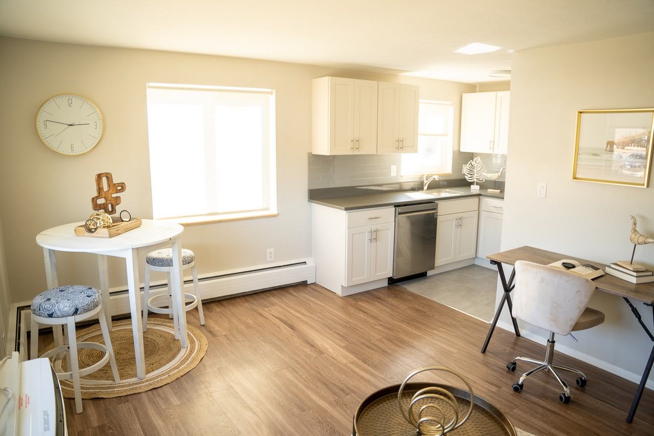 Sunset Park Apartments - Photo 4 of 50