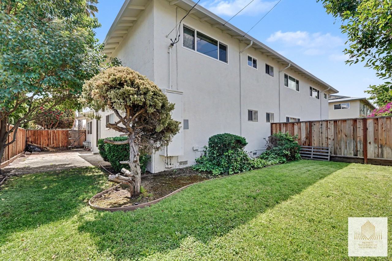 1475 Ontario Lane, Unit A - Photo 3 of 50