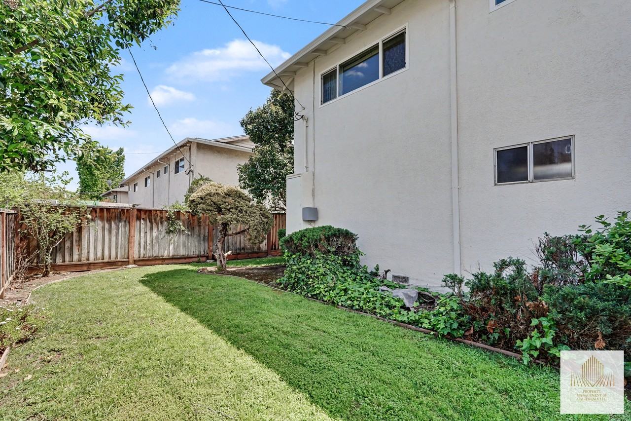 1475 Ontario Lane, Unit A - Photo 4 of 50