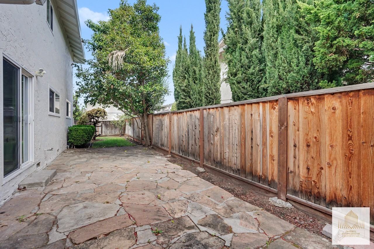 1475 Ontario Lane, Unit A - Photo 5 of 50