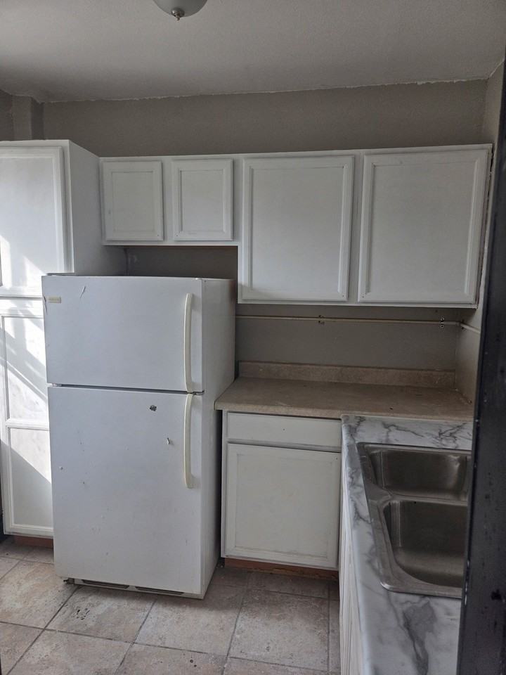 843 North 24th Street - Photo 2 of 25