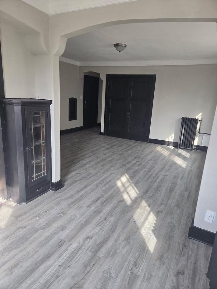 843 North 24th Street - Photo 6 of 25