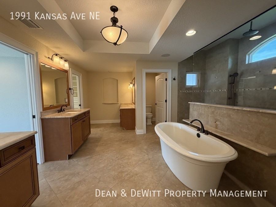 1991 Kansas Ave Ne - Photo 7 of 34