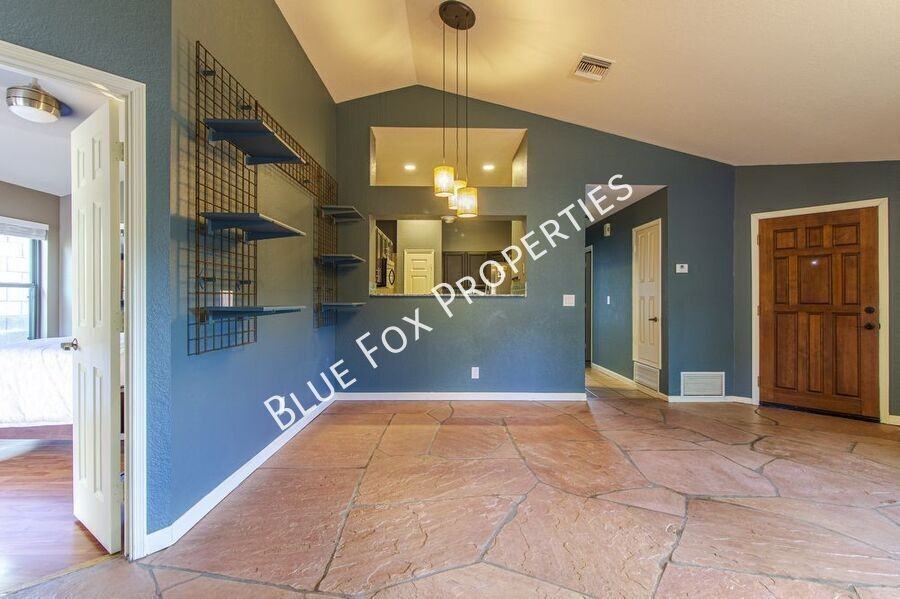 4780 W Lessing Ln - Photo 3 of 20