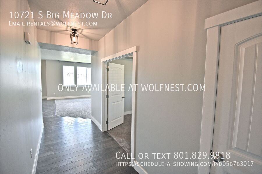 10721 S Big Meadow Dr - Photo 2 of 50