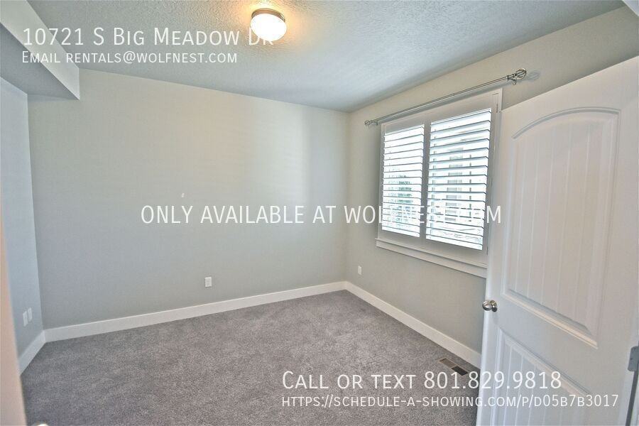 10721 S Big Meadow Dr - Photo 3 of 50