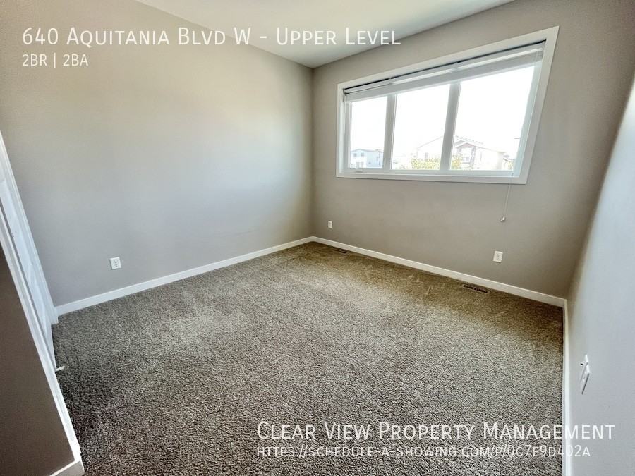 640 Aquitania Blvd W - Photo 4 of 20