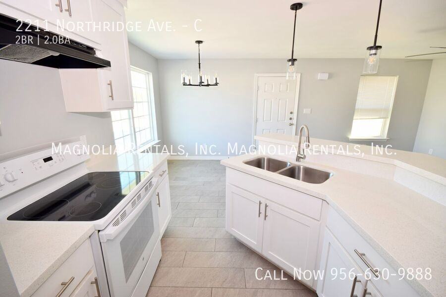 2211 Northridge Ave #C - Photo 3 of 11