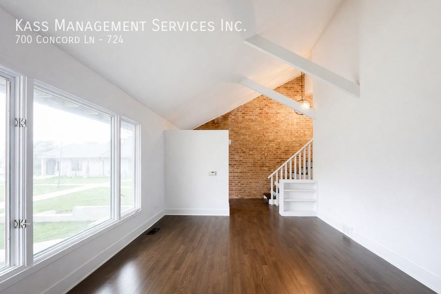 700 Concord Ln #724 - Photo 5 of 17