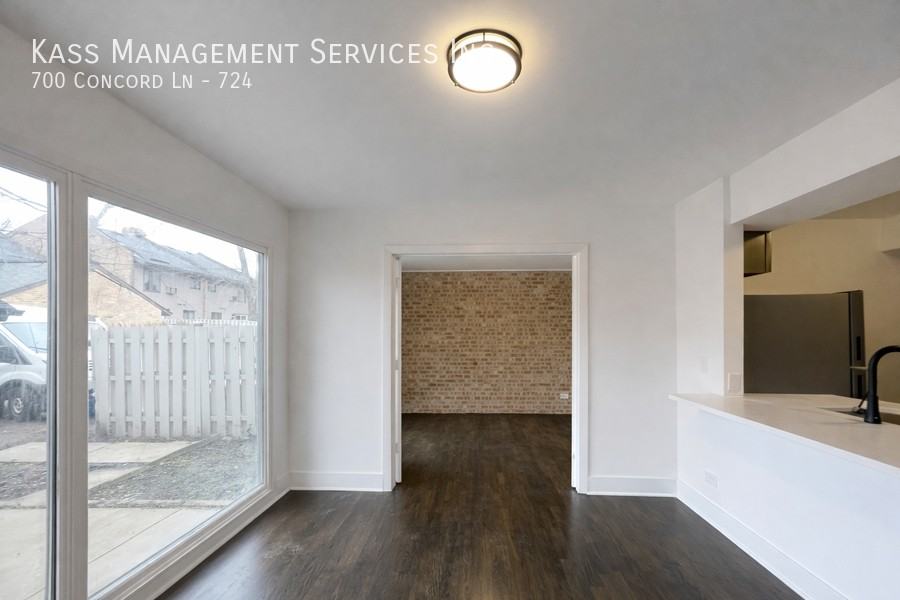 700 Concord Ln #724 - Photo 7 of 17